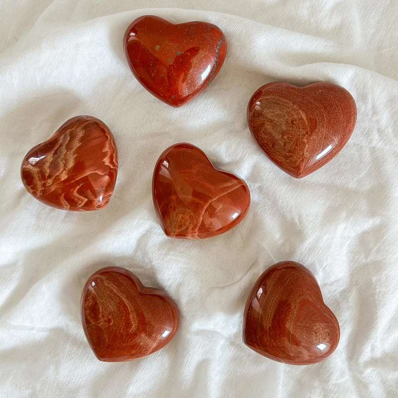 cuore in Diaspro Rosso